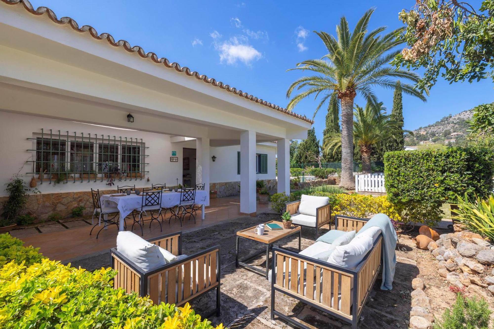 Ideal House For Two Families With Pool And Barbecue Plamanyola 외부 사진