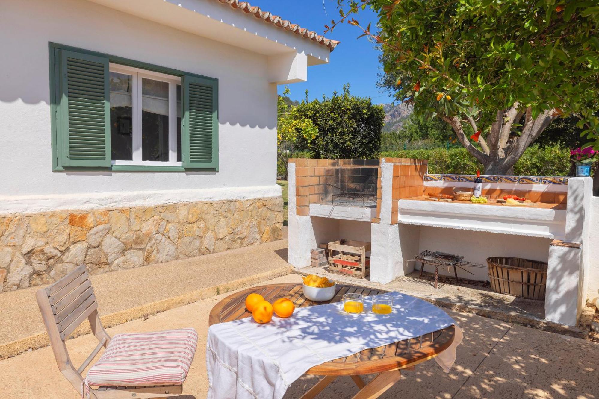 Ideal House For Two Families With Pool And Barbecue Plamanyola 외부 사진