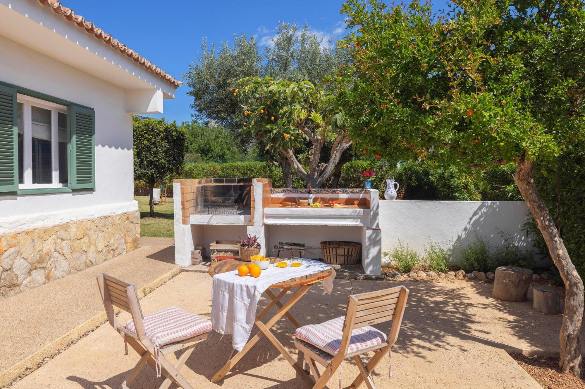 Ideal House For Two Families With Pool And Barbecue Plamanyola 외부 사진